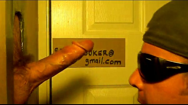 XTUBE FAN 6’4 TALL GUY IN HIS 20’S WANTS HOOVER THROAT – XTube Porn Video – hoovermouth